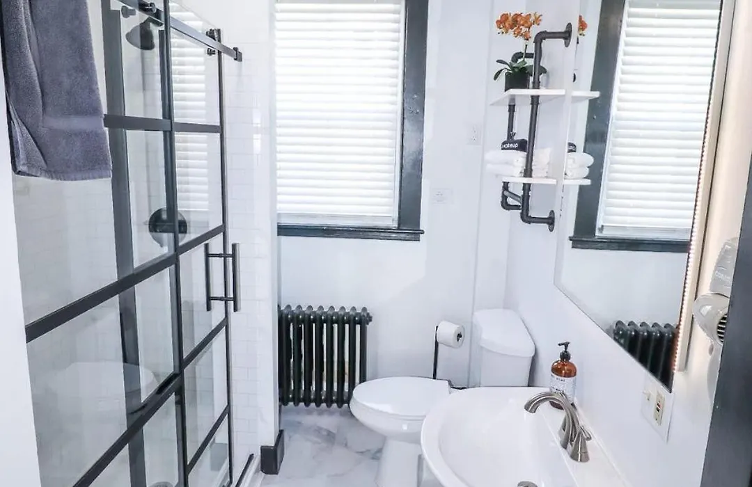 Centrally Located East End & Off-Street Parking-1