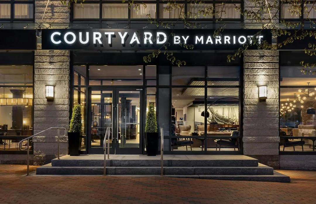 Courtyard By Marriott Portland Downtown/Waterfront-1